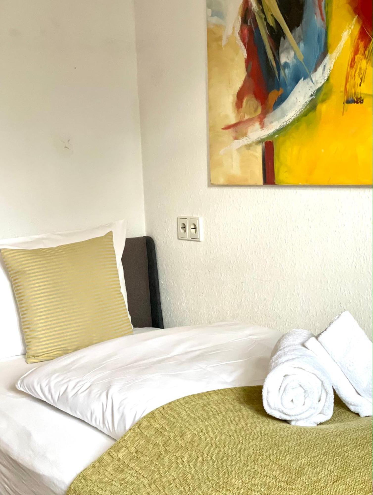 Hotel & Restaurant Gruener Baum Merzhausen Extérieur photo